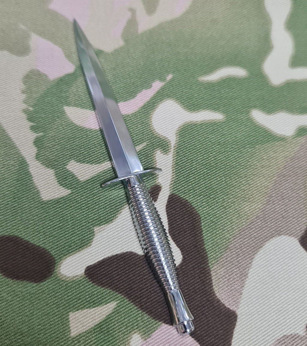 Commando Dagger / Fairburn Sykes - Chrom ABS 3D Auto / Auto / LKW / Aufkleber / Logo