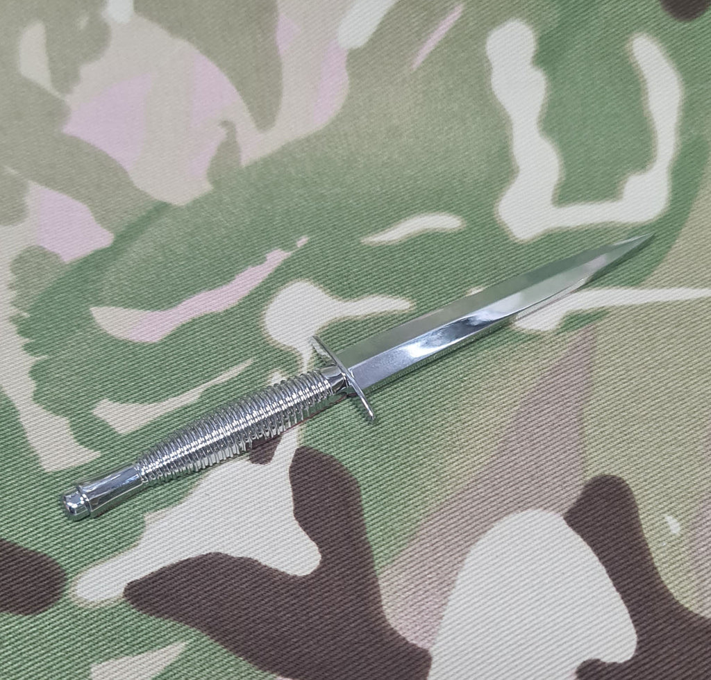 Commando Dagger / Fairburn Sykes - Chrom ABS 3D Auto / Auto / LKW / Aufkleber / Logo