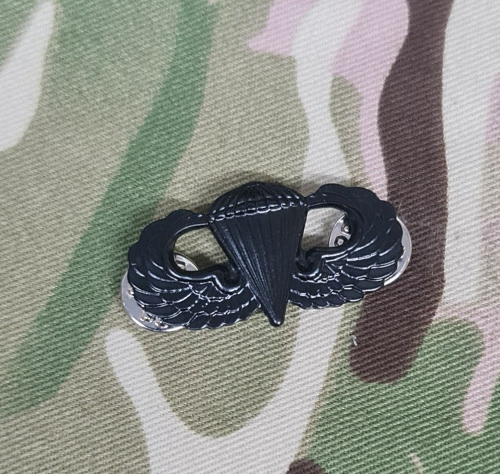 USA Amerikanische Fallschirmspringer Sprungflügel Para Airborne Metall Brosche - Mattschwarz