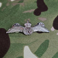 RAF / Royal Air Force Pilotenflügel aus Metall (Kings Crown / CR3) – (Miniatur / Mess Dress)