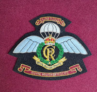 Handgesticktes Blazer-Abzeichen der Airborne Royal Military Police (RMP) aus Drahtbarren (CR3)