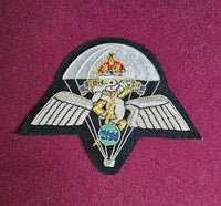 Handgesticktes Blazer-Abzeichen des Airborne Royal Electrical and Mechanical Engineer (REME) aus Drahtbarren (CR3)
