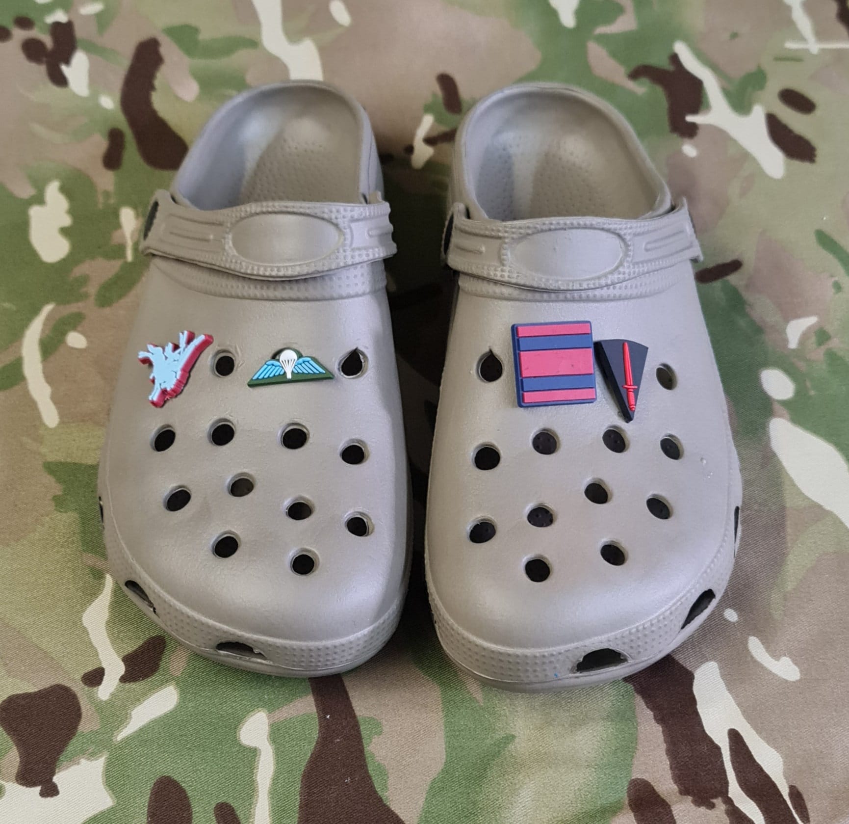NEW Adult - Camo / Tan PVC Clog - Add jibbitz / chrams to customise - Outdoor / shower / camping footwear shoes -Sizes 6-11