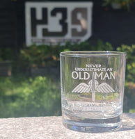 Never Underestimate an old man who is also a Airborne Commando - Engraved Whiskey Tumbler Glass 330ml - para / cdo / winged dagger