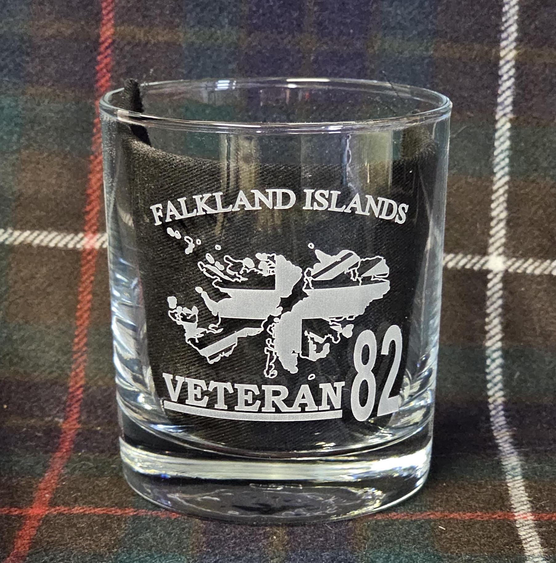 Falkland islands veteran 82 union jack design - Engraved Whiskey old fashioned Tumbler Glass 330ml
