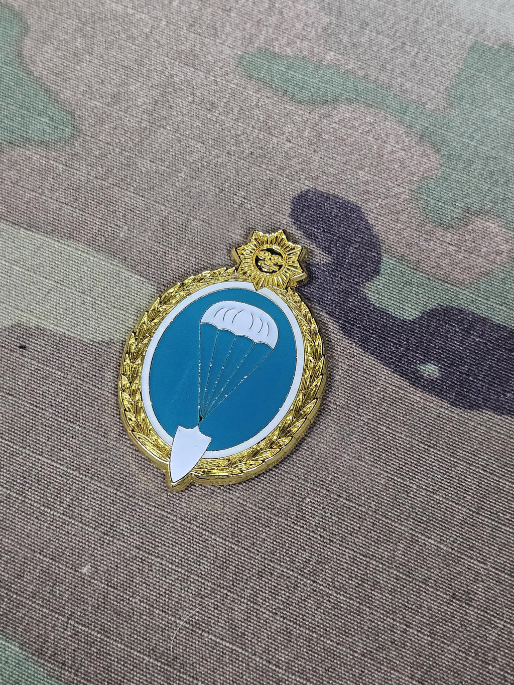 Uruguay - Parachutist / Paratrooper Jump Wings - Metal pin badge brooch