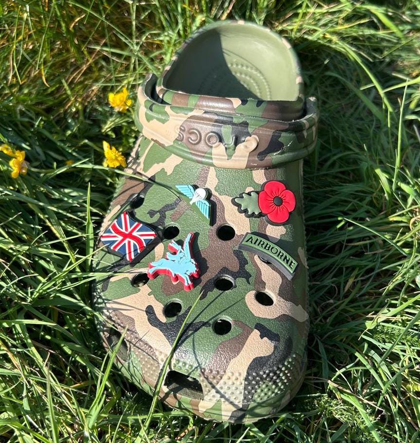 Shoe charm set x 5 - clog / water shoe - novelty charm / gem / logo customise your tactical military army footwear Airborne Wings