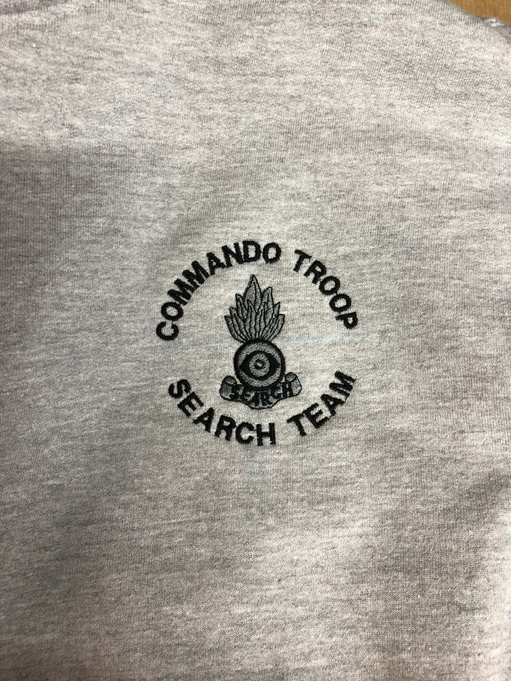 Kommandotruppe - Suchtrupp - Gesticktes Design - Wähle dein Kleidungsstück