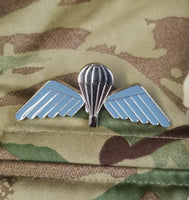 Australian / Australia parachutist jump wings metal badge