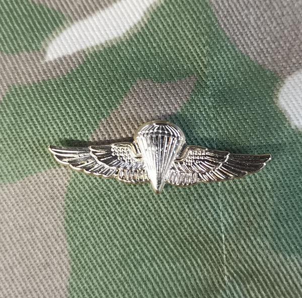 Regimentskrawatte / Anstecknadel - Miniatur USMC Gold Wings