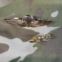 Regimentskrawatte / Anstecknadel - Miniatur USMC Gold Wings
