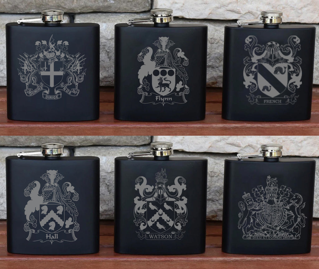 Gravierter/personalisierter Flachmann, 170 ml, Mattschwarz – Wappen/Schottisches Clan-Wappen