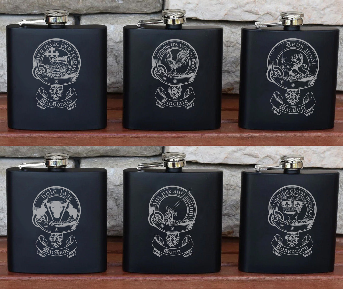Gravierter/personalisierter Flachmann, 170 ml, Mattschwarz – Wappen/Schottisches Clan-Wappen
