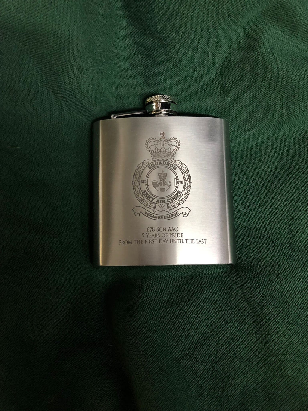 Personalised Gift Engraved / Personalised Hipflask 6oz polished steel logo & Text