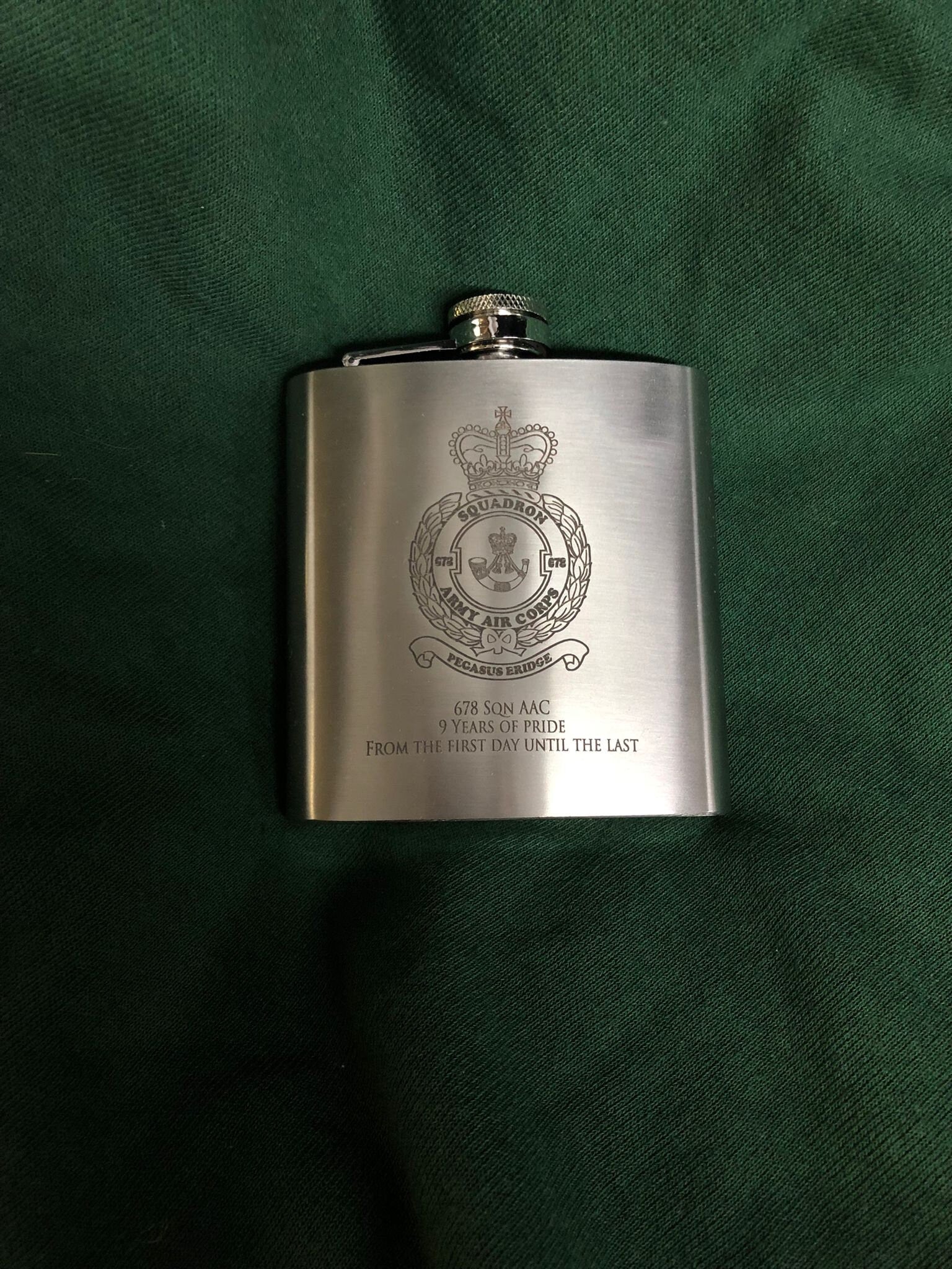 Personalised Gift Engraved / Personalised Hipflask 6oz polished steel logo & Text