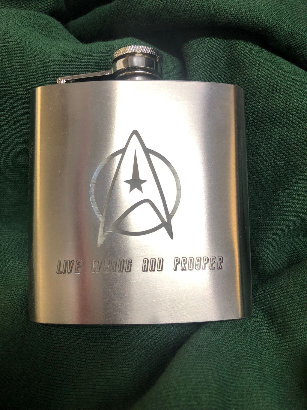 Personalised Gift Engraved / Personalised Hipflask 6oz polished steel logo & Text
