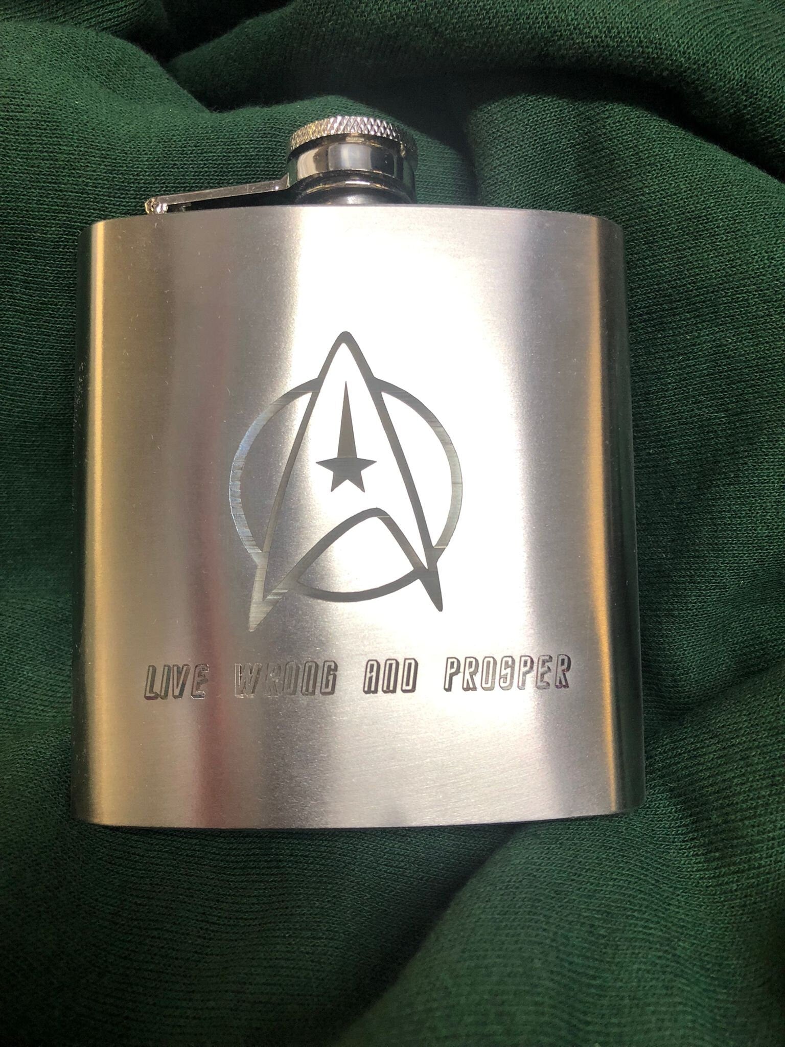 Personalised Gift Engraved / Personalised Hipflask 6oz polished steel logo & Text