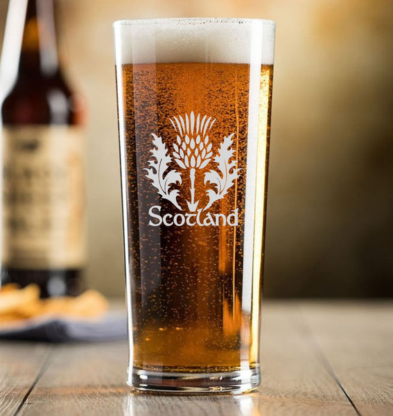 Scotland / Thistle - Engraved Contemporary Slim Conical Pint Glass 570ml -